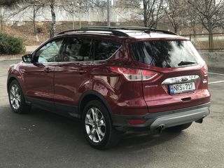 Ford Escape foto 7