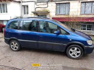 Opel Zafira foto 6