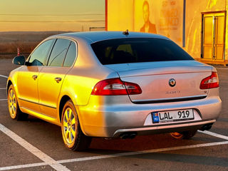 Skoda Superb foto 5