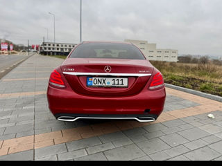 Mercedes C-Class foto 4