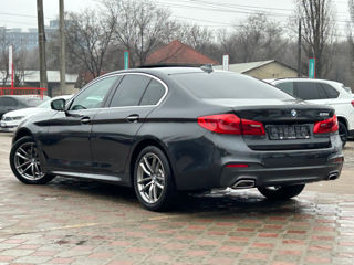 BMW 5 Series foto 3