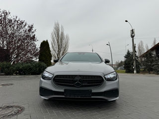 Mercedes E-Class foto 2