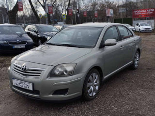 Toyota Avensis foto 3