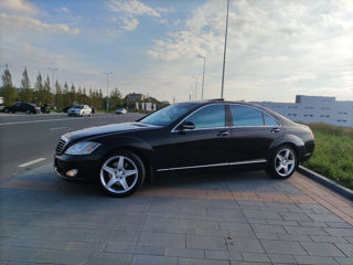 Mercedes S-Class foto 1