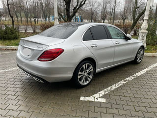 Mercedes C-Class foto 4