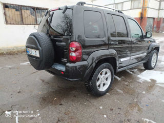 Jeep Cherokee foto 2