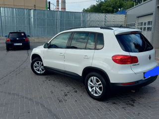 Volkswagen Tiguan foto 3