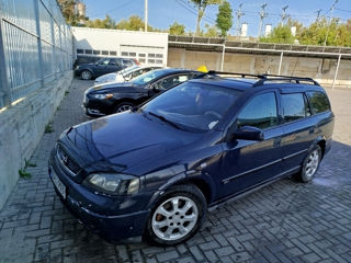 Opel Astra foto 1