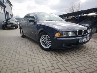 BMW 5 Series foto 3