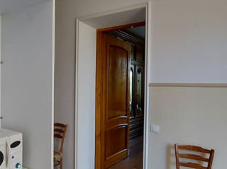 Apartament cu 2 camere, 70 m², Centru, Chișinău foto 4