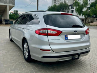 Ford Mondeo foto 4