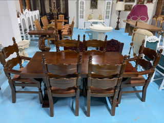 Masa cu 6 scaune din lemn masiv