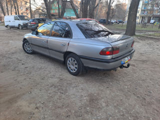 Opel Omega foto 3