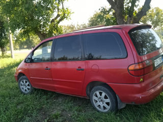 Volkswagen Sharan foto 6