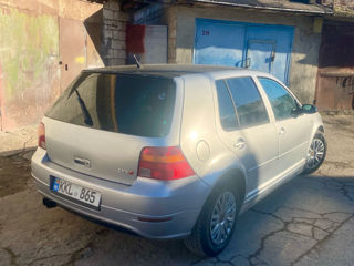 Volkswagen Golf foto 2