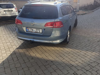 Volkswagen Passat foto 3