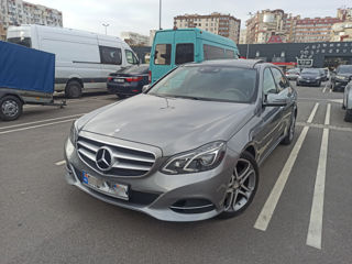 Mercedes E-Class foto 1