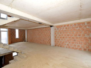 Townhouse cu 3 nivele + terasă! 170 m2. Sculeni! foto 10