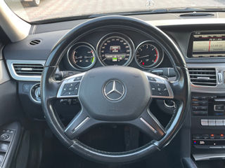 Mercedes E-Class foto 8