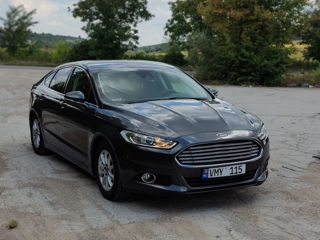 Ford Mondeo foto 9