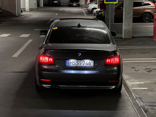 BMW 5 Series foto 5