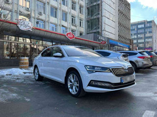 Skoda Superb foto 1