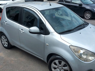 Opel Agila foto 1