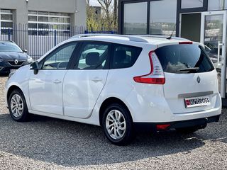 Renault Grand Scenic foto 9