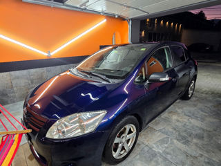 Toyota Auris foto 1