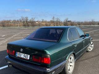 BMW 5 Series foto 5