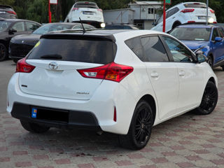 Toyota Auris foto 4