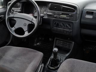 Volkswagen Vento foto 5