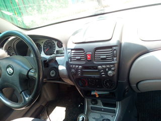 Nissan Almera foto 3