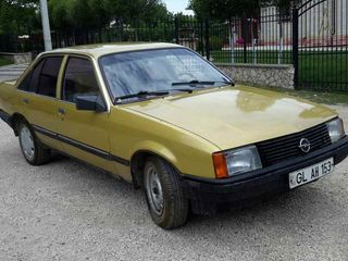 Opel Rekord foto 1