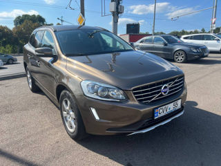 Volvo XC60 foto 1