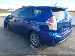 Toyota Prius V foto 3