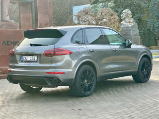 Porsche Cayenne foto 3