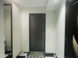 Ap. 1 cam., 32 м², 1/9 et.
