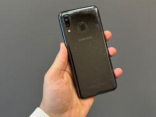 Samsung A20 32GB foto 2