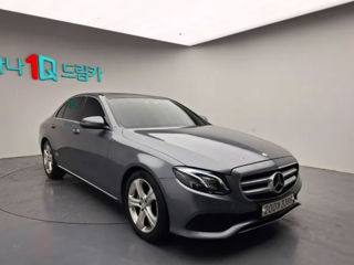 Mercedes E Class foto 1