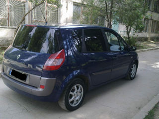 Renault Scenic foto 2