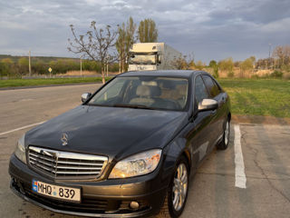 Mercedes C-Class foto 3