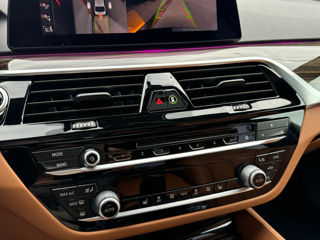 BMW 5 Series foto 12