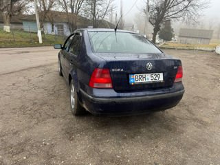 Volkswagen Bora foto 4