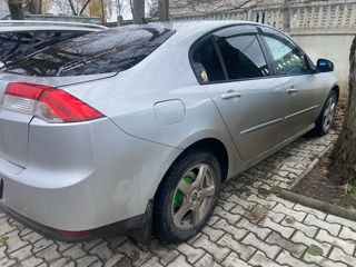 Renault Laguna foto 3