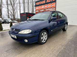 Renault Megane foto 2