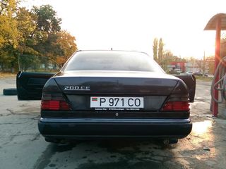 Mercedes E Class foto 4