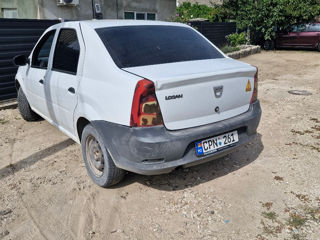 Dacia Logan foto 2