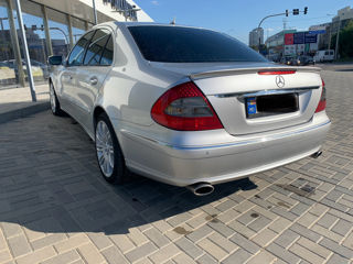 Mercedes E-Class foto 5