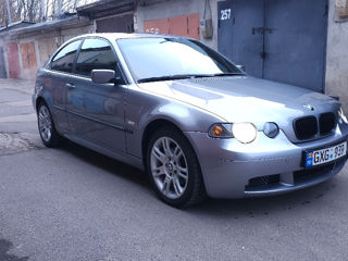 BMW 3 Series Coupe foto 2